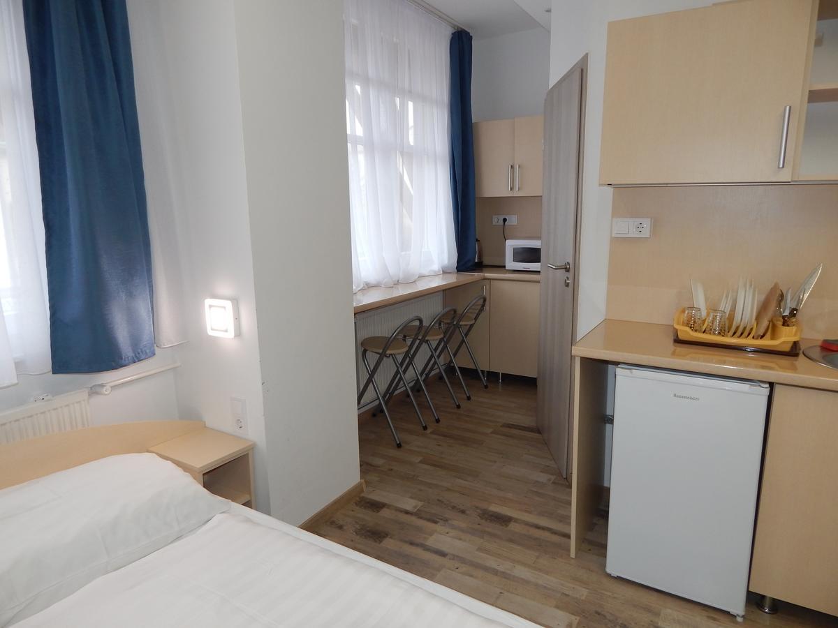 Kalvin Vendegszobak Debrecen Luaran gambar