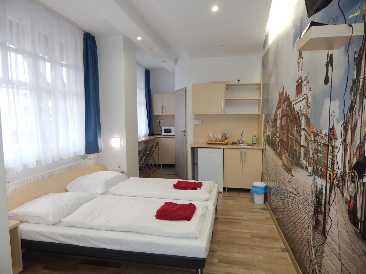 Kalvin Vendegszobak Debrecen Luaran gambar