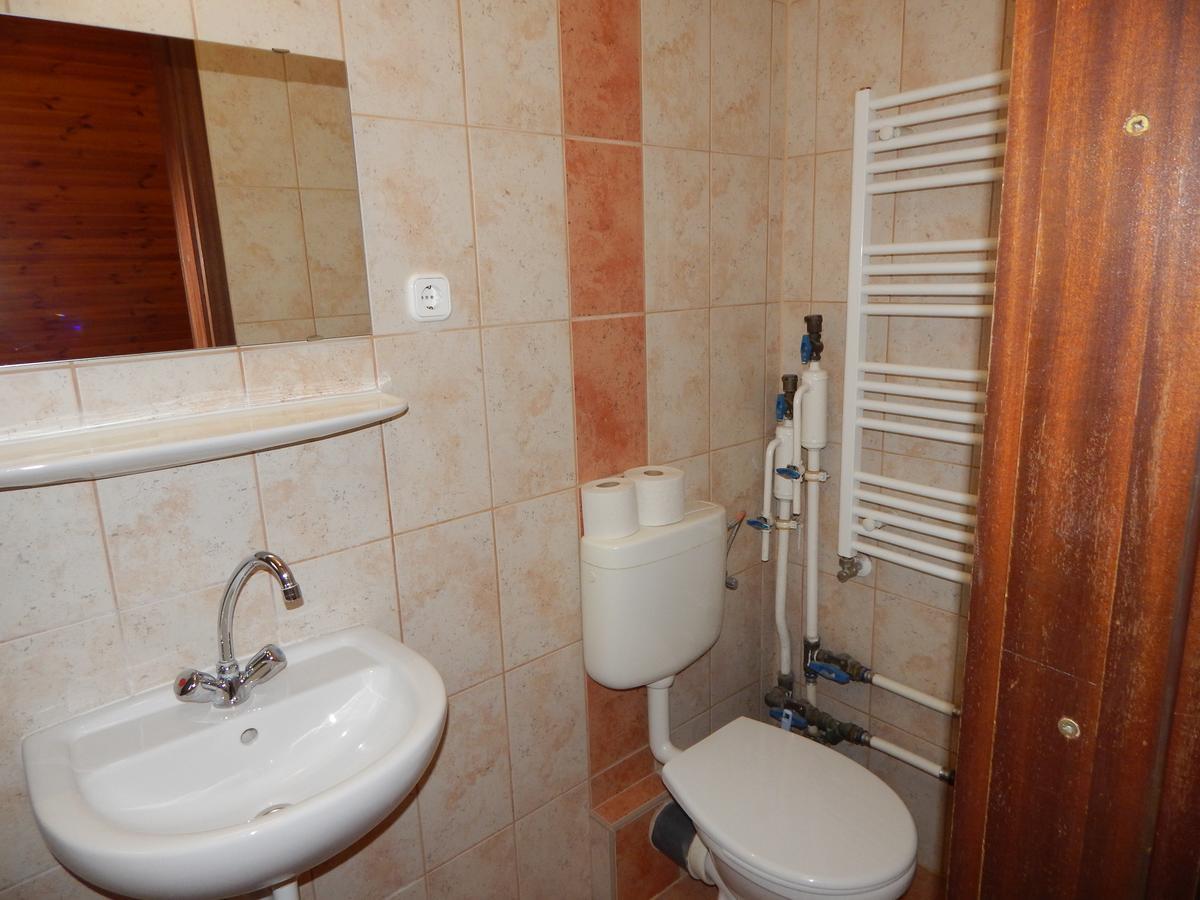 Kalvin Vendegszobak Debrecen Luaran gambar