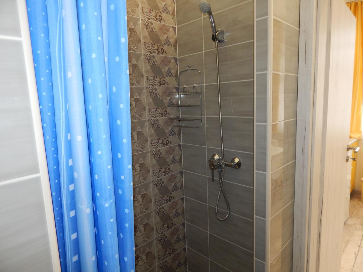 Kalvin Vendegszobak Debrecen Luaran gambar